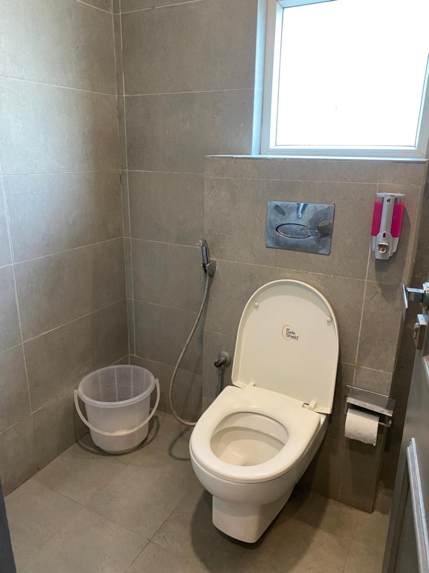 Qotel Hotel Ip Residency East Delhi Preet Vihar Нью-Дели Экстерьер фото